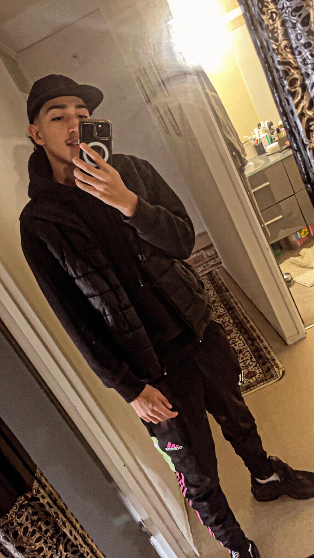 Profil de Lars, 19 ans, Escort Trans Belgique à Herve