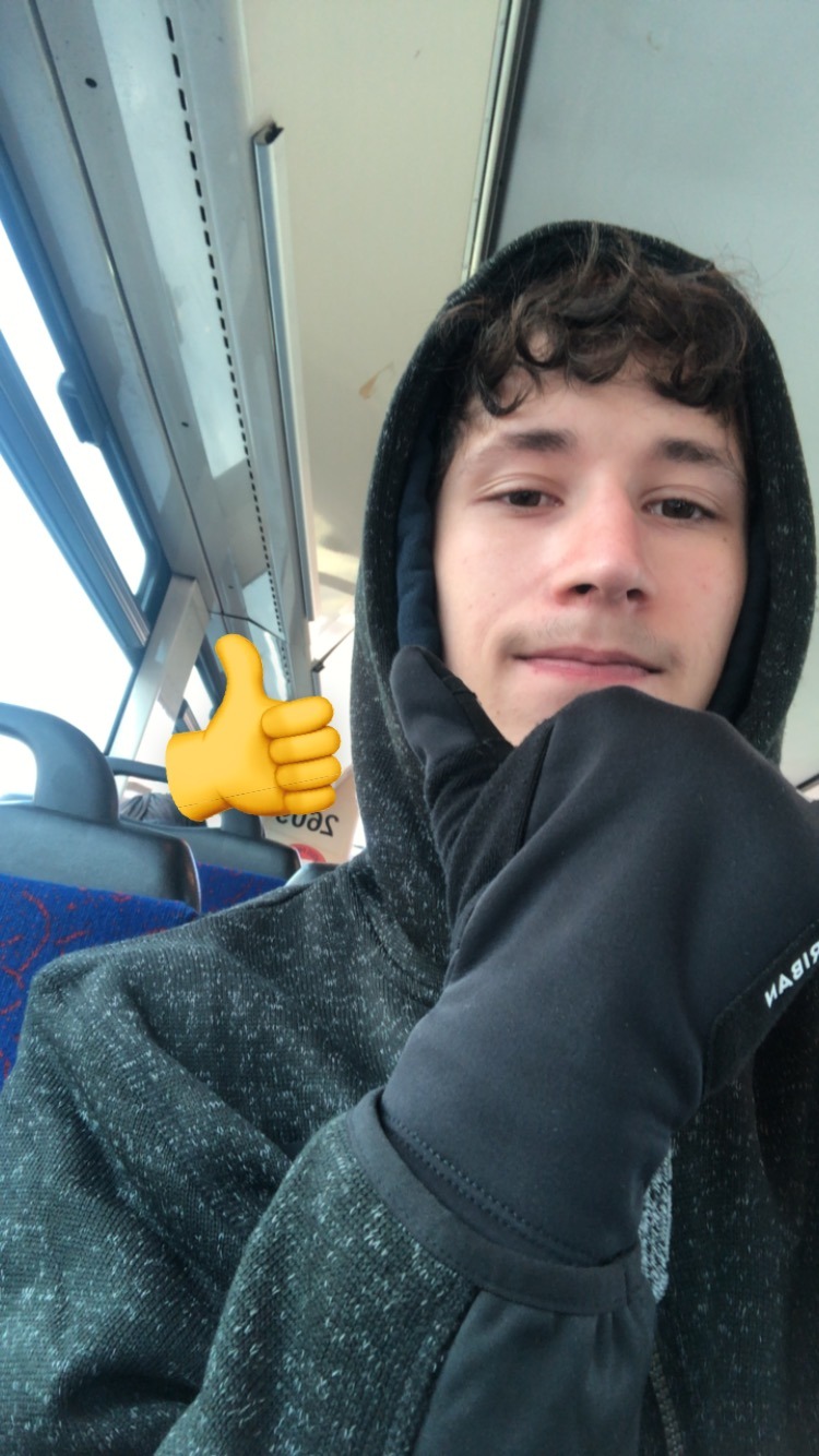 Profil de Mohcine, 19 ans, Escort Trans Belgique à Zwevegem