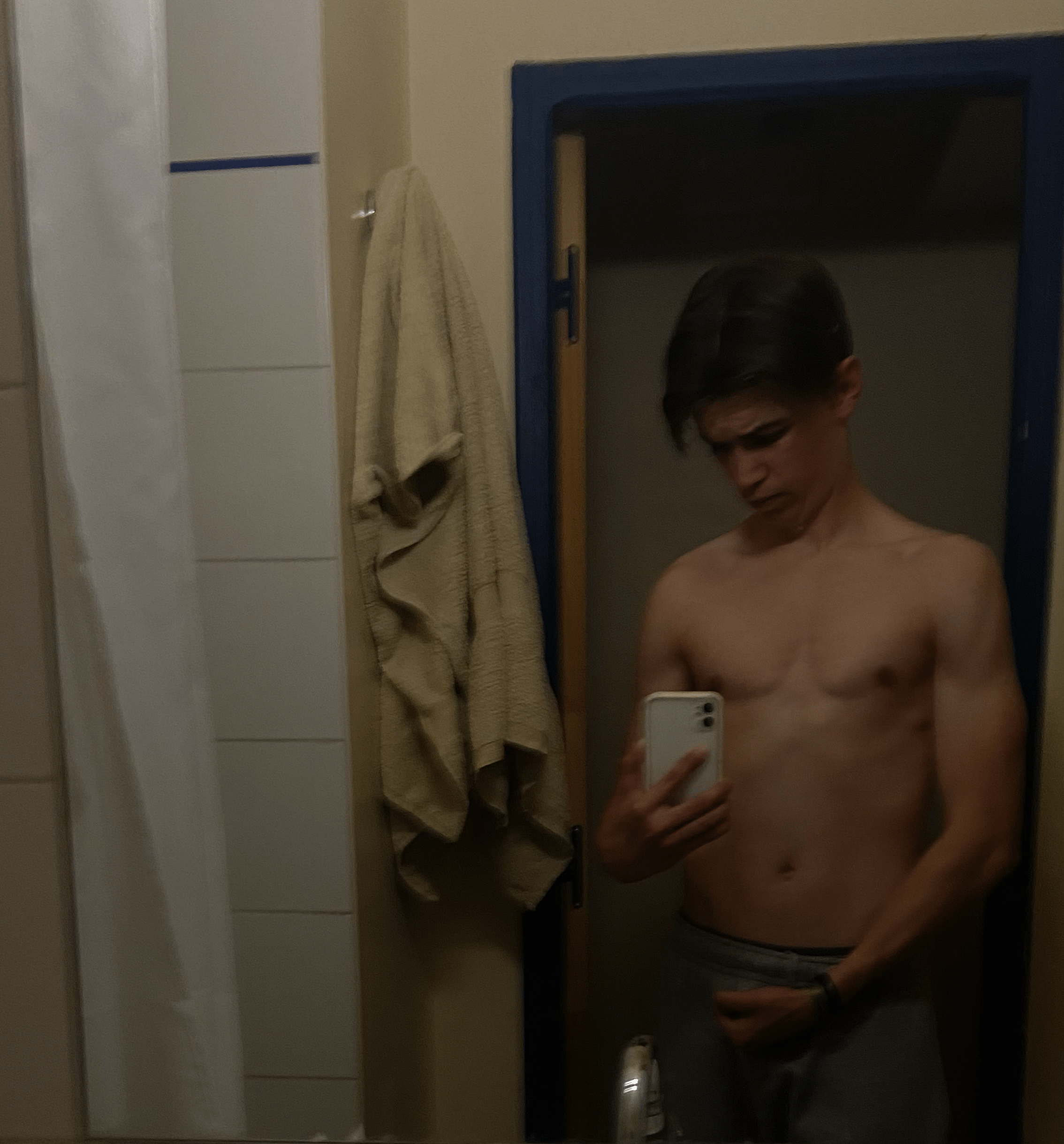 Profil de Adin, 21 ans, Escort Trans Belgique à Bouillon