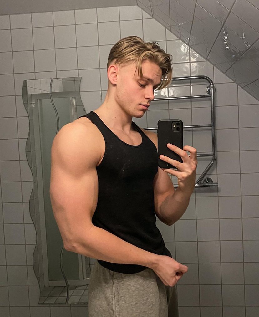 Profil de Nonna, 21 ans, Escort Trans Belgique à Verlaine