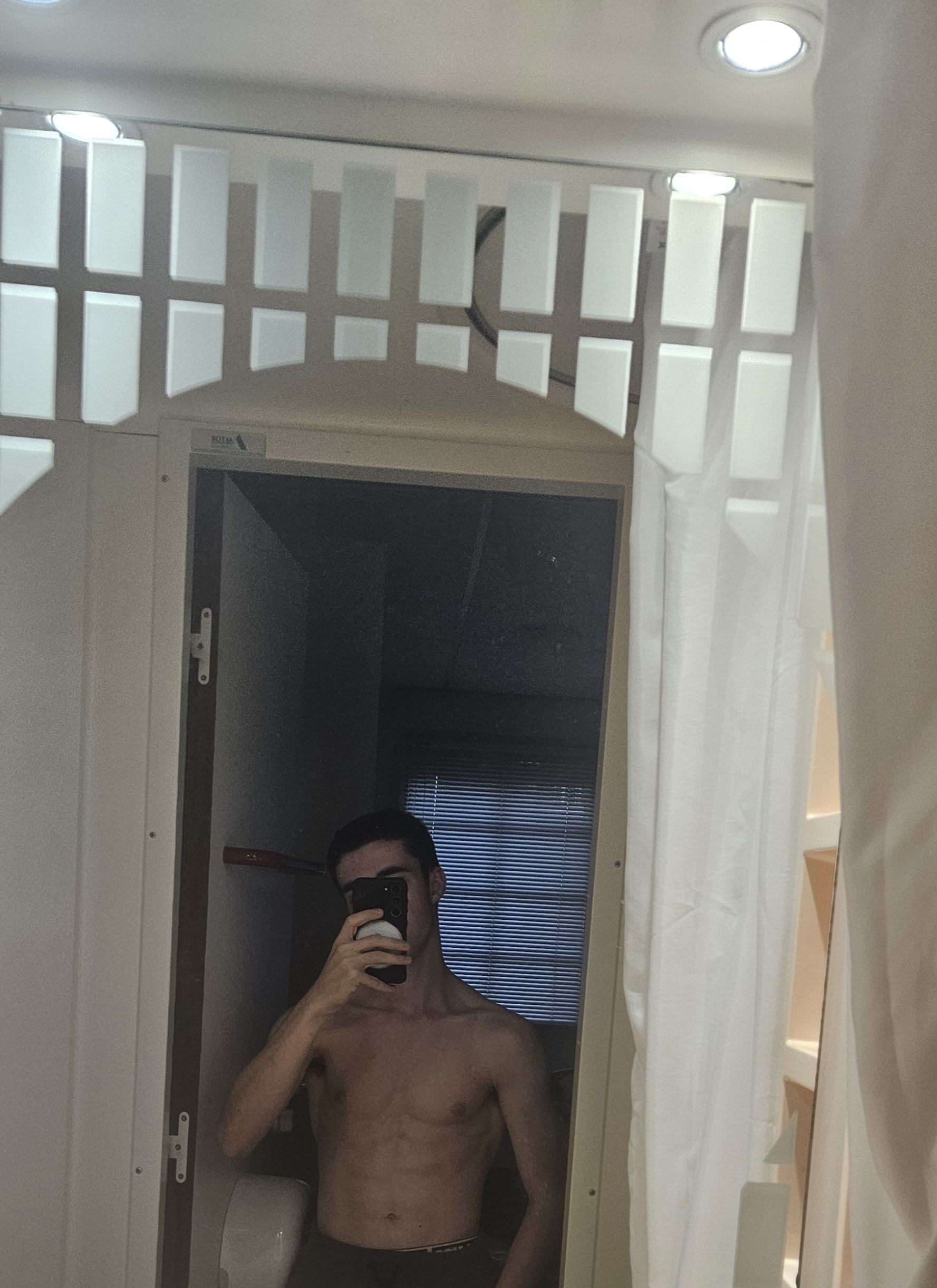 Profil de Abdeslam, 21 ans, Escort Trans Belgique à Marchin