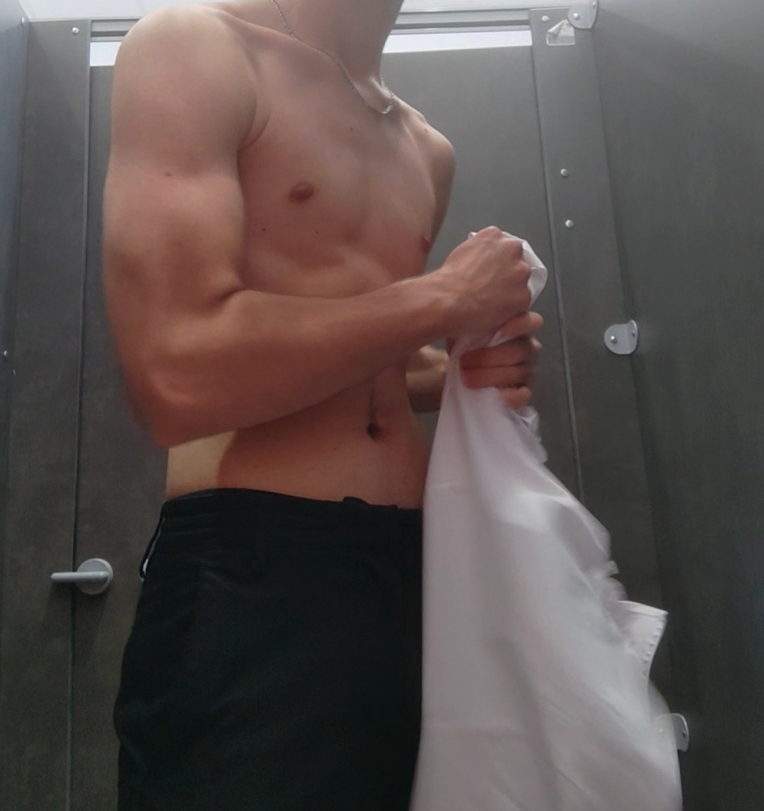 Profil de Cris, 19 ans, Escort Trans Belgique à Bertrix