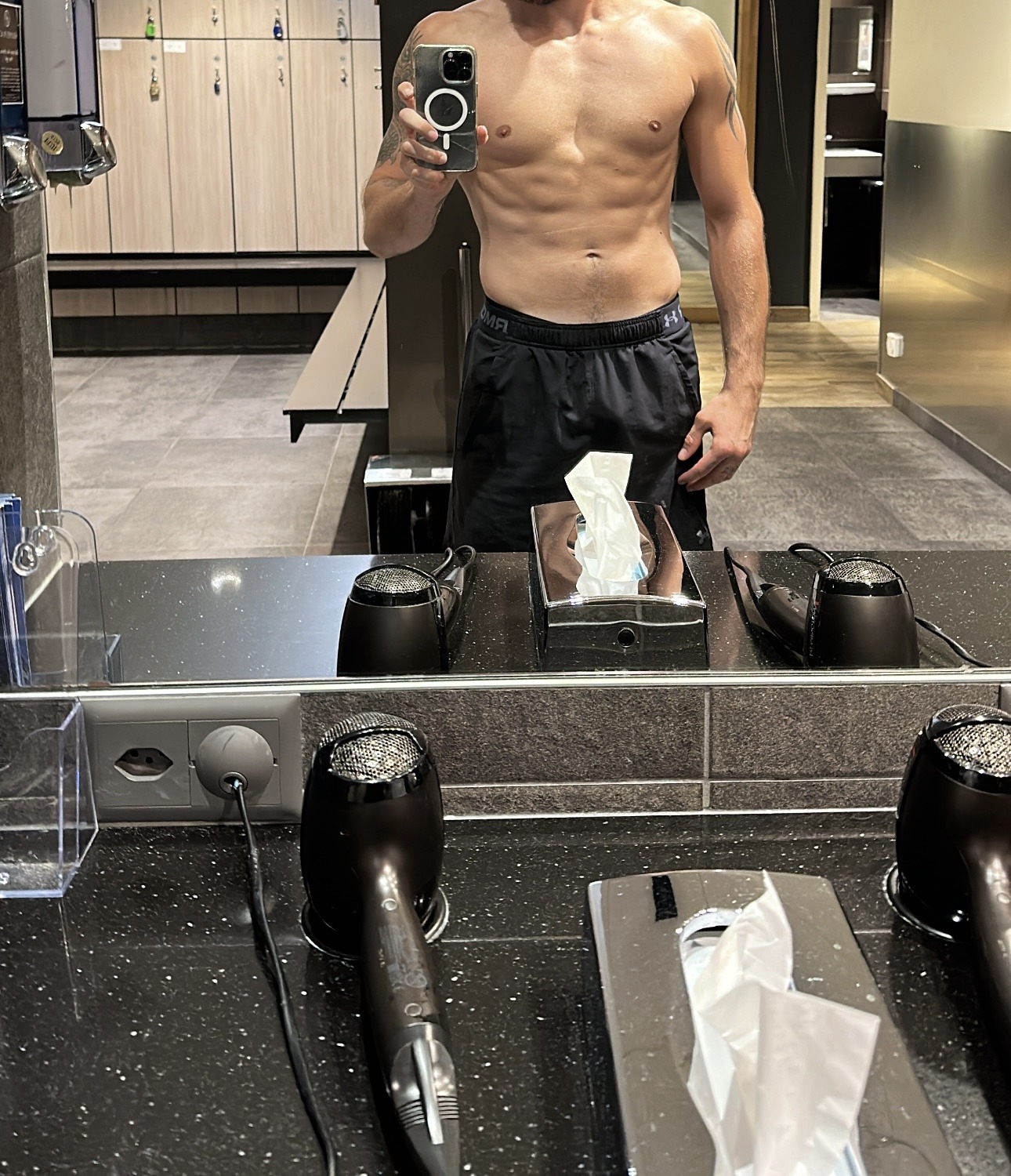Profil de Mika, 27 ans, Escort Trans Belgique à Wortegem-Petegem