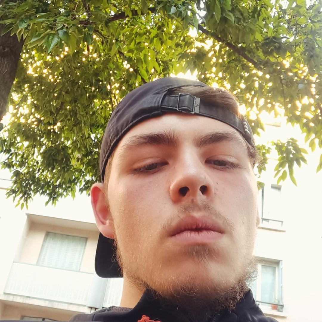 Profil de Oskar, 20 ans, Escort Trans Belgique à Stabroek